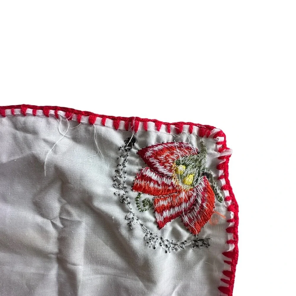 Unbranded Handkerchief Unisex OS White Red Floral Cotton Blend Crochet Trim‎